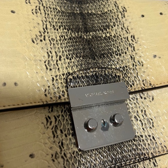 MK Bag - Picture 2 of 2